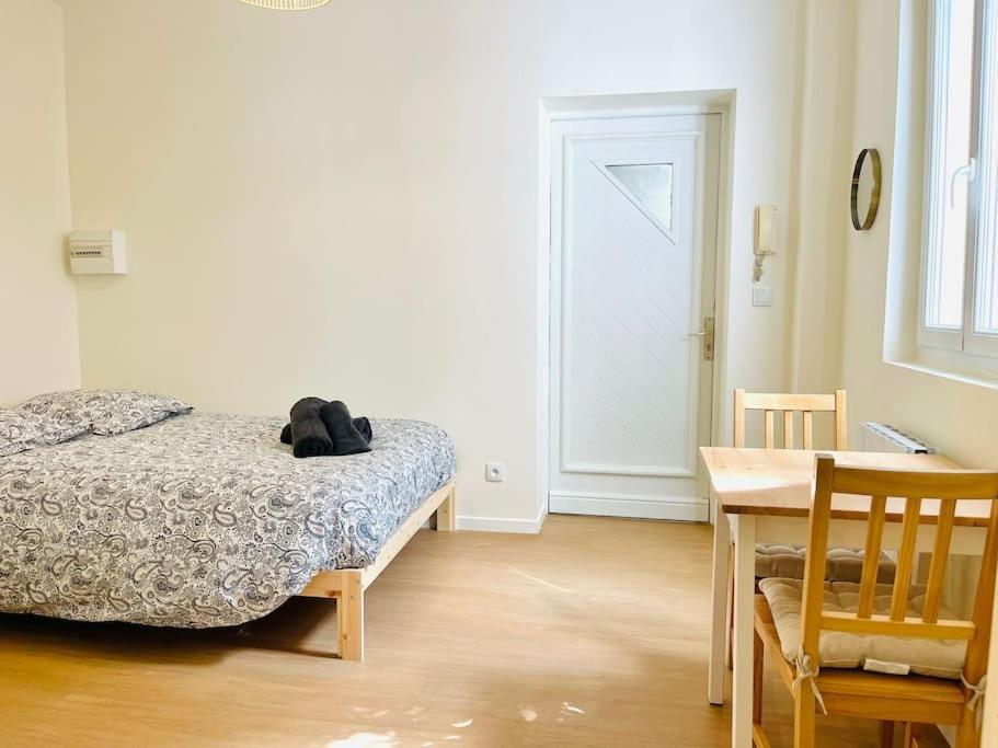 Apartament Le Petit Meuble Hyper Centre Orlean Zewnętrze zdjęcie